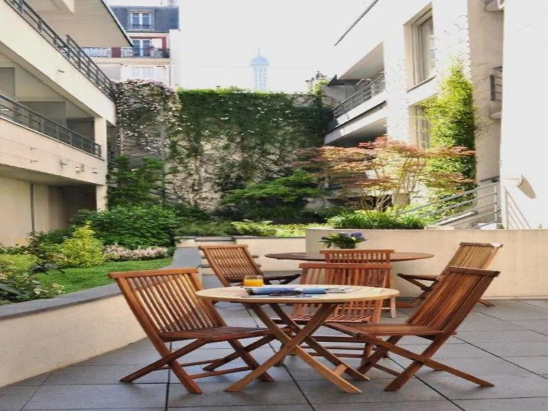 Jardins Eiffel Hotell Paris 3*,