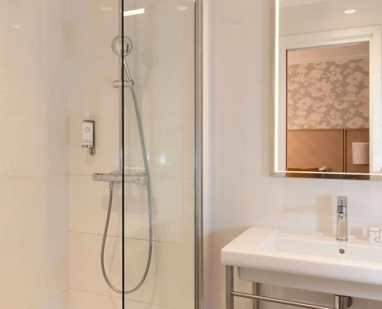 Jardins Eiffel Hotel Paris 3*,